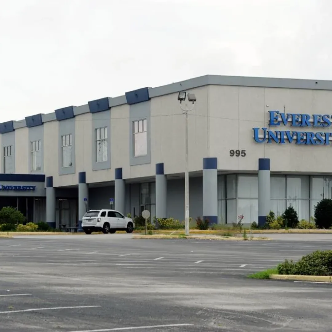 foto everest college usa