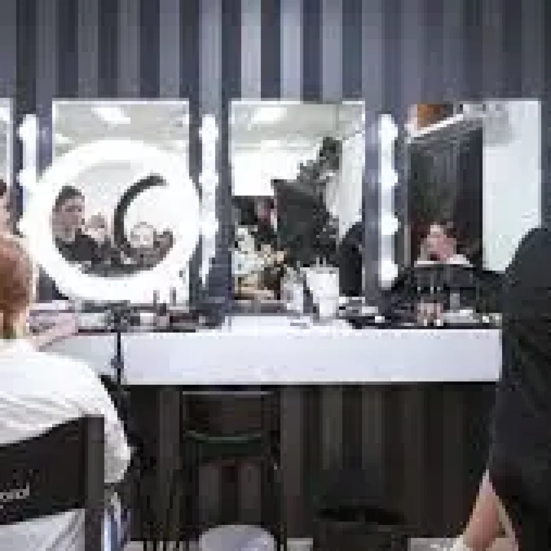 The Make Up Technicians, Australia