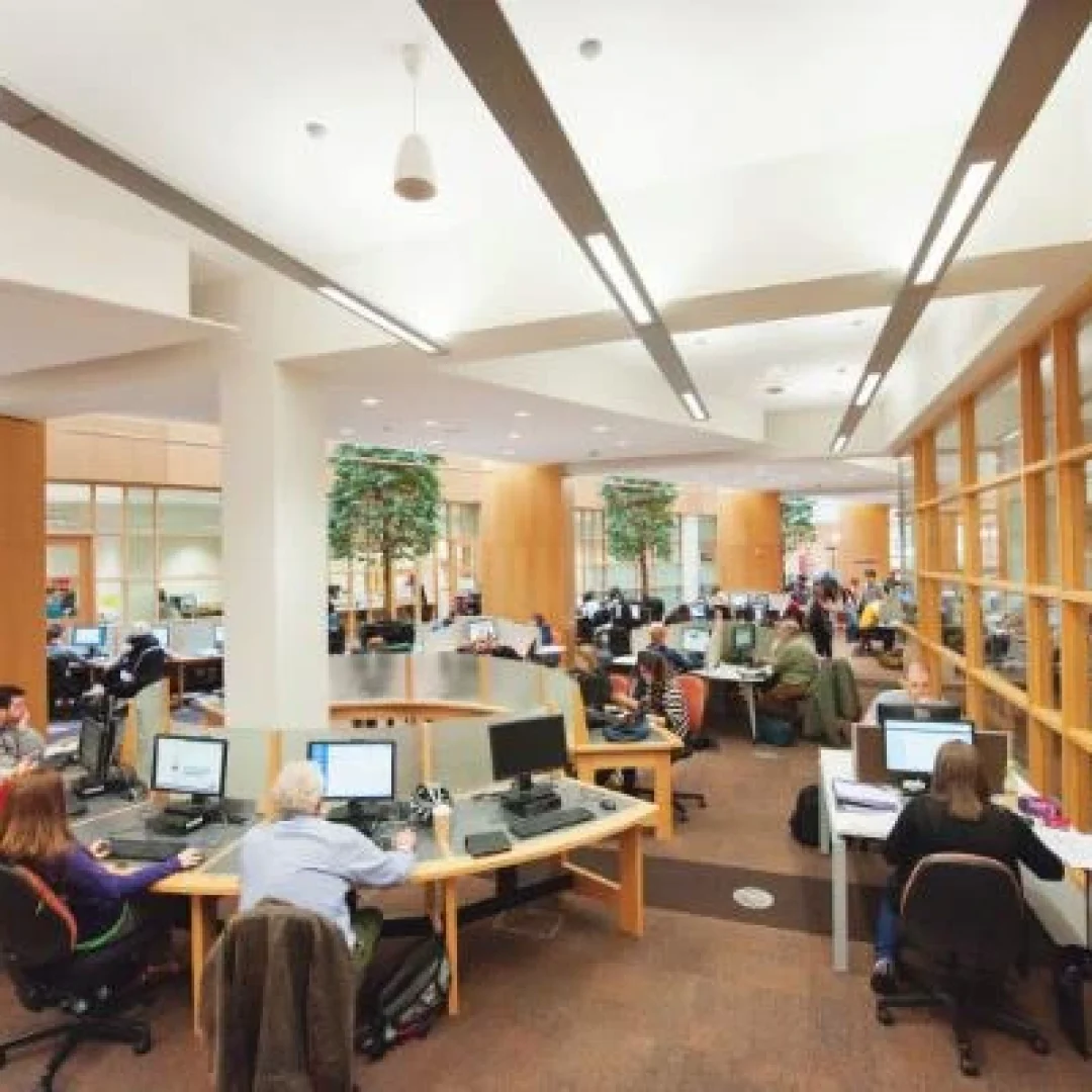 Queen's University Belfast (QUB)