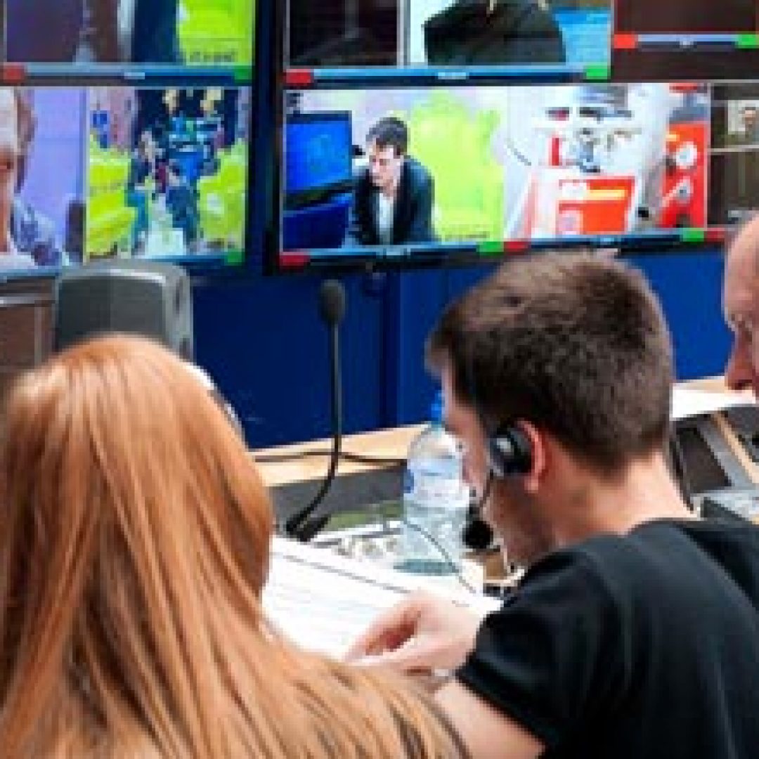 univmedia324_i_1449230225 univmedia324_i_1449230225